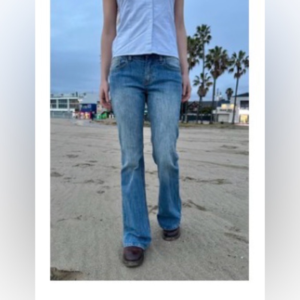 Brandy Melville Brielle 90’s jeans bootcut lowrise size sm